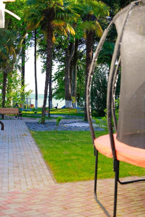 Апартаменты Гостевой Дом Агудзера Nizhniy Gul'ripsh Exterior foto